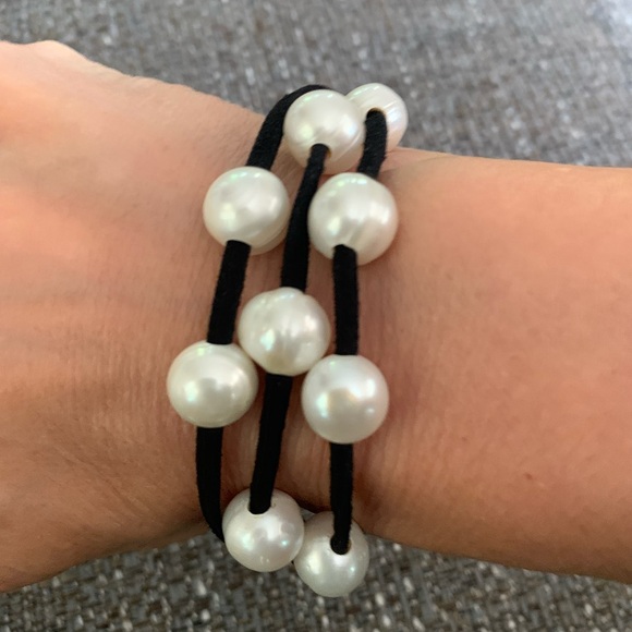 Sterling Silver black suede and Freshwater Pearl bracelet 7-8.5” adjustable - Picture 1 of 3
